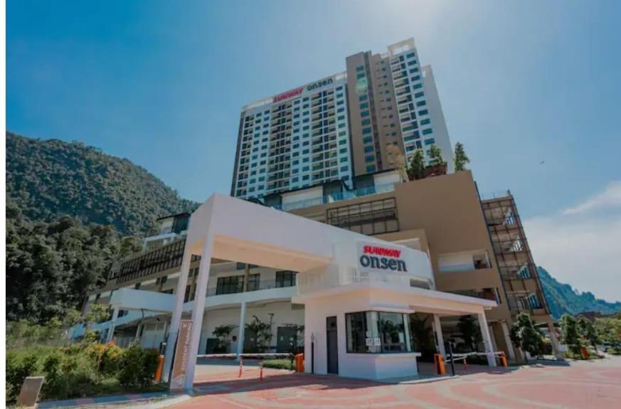 Hotspring 2 Room 1512 Suite Sunway Onsen With Theme Park View 4 Pax Tambun Exterior foto