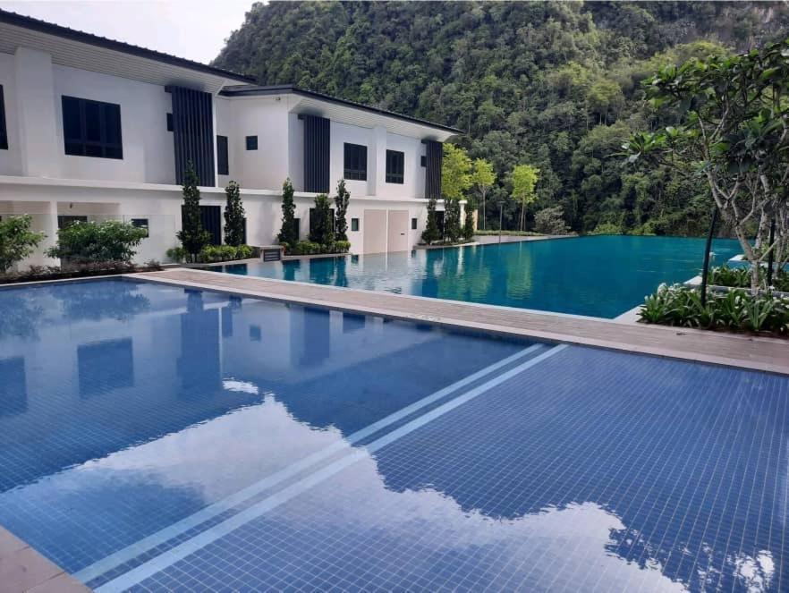 Hotspring 2 Room 1512 Suite Sunway Onsen With Theme Park View 4 Pax Tambun Exterior foto